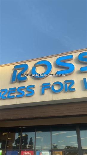 They hate to see me coming😂. Comment “💙” to book your dream home design today! #justagirl #ross