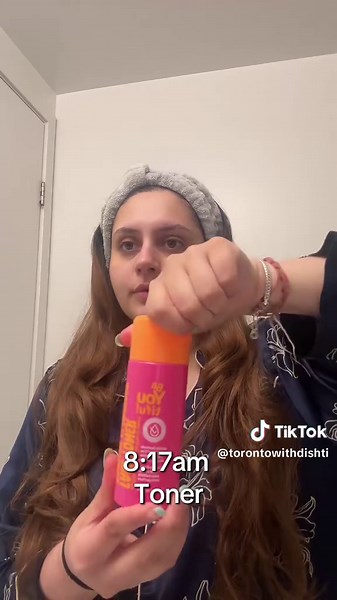 Follow for more corporate lifestyle content 🌿 This is how I spend my mornings before my 9 to 5 as a digital marketer in Canada. I like to take my mornings slow — before the emails, meetings, and to-do lists take over. I ease into the day with a simple, feel-good skincare routine (honestly, it’s my little form of self-care), followed by a warm cup of gut-friendly tea. Then I find a sunny spot, soak it all in, and just sit with my thoughts. No phone, no noise — just a few quiet minutes to check i