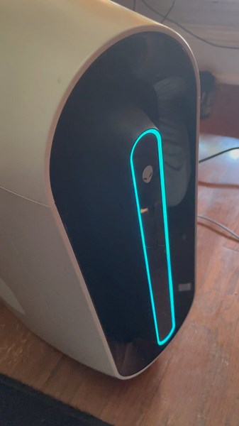 Would anyone know why my pc wont start? It’s blinking and won’t send a signal to my monitor