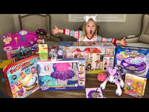 SHOWING YOU GUYS WHAT I GOT FOR CHRISTMAS!!! (ALL MY PRESENTS)