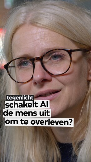 Zou een kunstmatig systeem kunnen leren bang te zijn voor zijn eigen einde? En zou zo’n systeem willen en kunnen handelen om zijn eigen overleven te garanderen? Kijk de hele video met cognitiewetenschapper Marie Safar Postma over AI op het YouTube-kanaal van ‘Tegenlicht’: https://www.youtube.com/@tegenlicht | VPRO