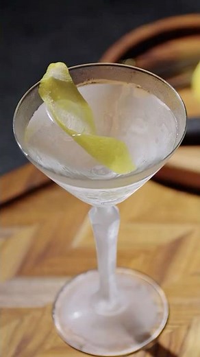 How to Make a Lemon Twist Garnish