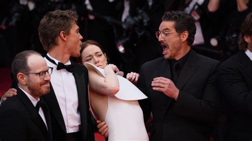 Emma Stone on Pedro Pascal saving her on the red carpet! 🐝 | Jimmy Kimmel Live