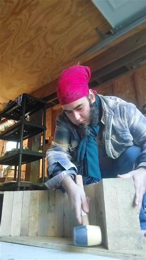 it's a royal pain making arch boards for hard brick, ive become spoiled by working with clay brick which i can make to the form... but worth the time to get everything just so, and im excited to be far enough along that the chimney will be rising soon #kiln #pottery #woodfire #arch #masonry | Ben J North