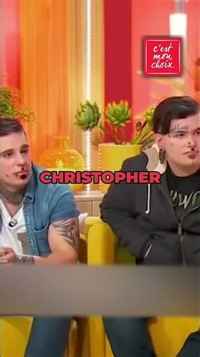 😱 Elle s'est tatouée l'intérieur des yeux !! #cestmonchoix #shorts