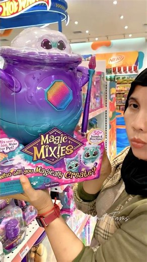 MAGIC MIXIES WANT TO REVIEW THIS TOY? COMMENT TO GET 1000 COMMENTS BUBU BUY IT😍