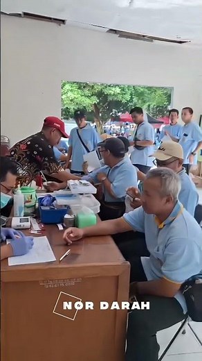 Jalan Sehat HUT ke-80 PGRI Meriahkan HGN 2025 di Salatiga