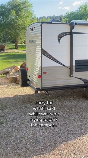 Because arguing over hand signals isn’t the vibe 🙃 Find our best RV parking tips → link in bio | RVshare