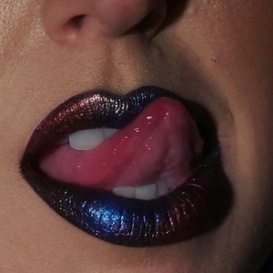 318K views · 366 shares | New RAINBOW OIL-SLICK LIP TUTORIAL video is now up on the @katvondbeauty YouTube!  | Kat Von D | Facebook