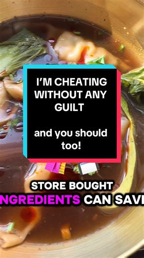 #semihomemade taking the help of store bought ingredients and buying back your time for a hearty meal that you can enjoy with your family without feeling exhausted is absolutely genius and resourceful! . You may also, order your weekly meals from Queens Curry Kitchen! ❤️ . I cook every week so you don’t have to! . Until then, slurrrrp this warm and comforting broth from #chingschinesehotandsoursoup and dumplings from @Foodbazaar and my simple additions of roasted sesame oil and bok choy from @co
