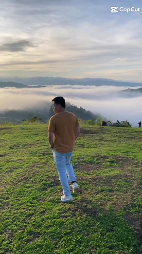Camping, sea of clouds, swimming, caving, and cafe with a view all in one place? 😍👌 Tara na! 📍 Viewscape Nature Park Sitio Maysawa, Cuyambay, Tanay, Rizal | Viewscape Nature Park