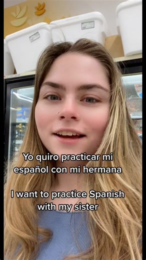 Practicing Spanish with My Sister | Twin Sisters Learning Espanol