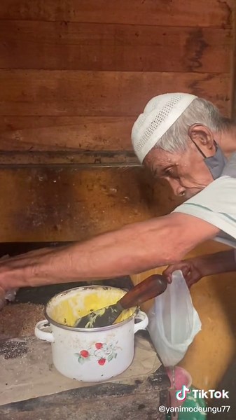 Traditional Bread-Making Techniques by a Passionate Baker