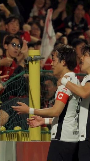 【キャプテンの1発】足元だけじゃない！#渡邊凌磨の華麗なヘディング弾！ #shorts #urawareds #jリーグ