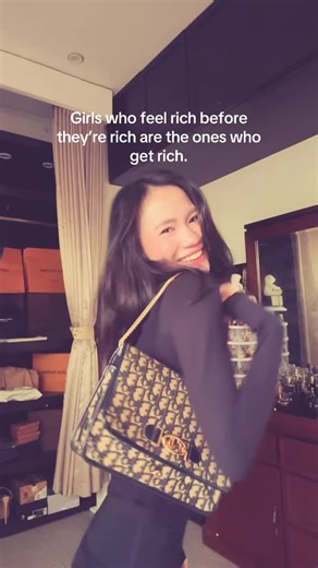 Richelle Anne Lim on Instagram: "Get prettier and have fun ✨#designer #collection #purse #purseaddict #shopaholic"