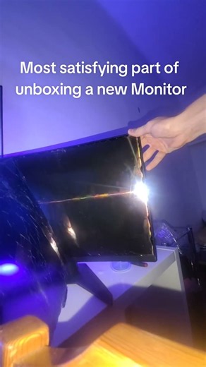 “ Monitor Protector 💀” #pcgaming #benchmark #rtx5050 #gtx1080ti