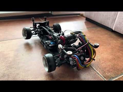 Hobbywing Xerun D10 10.5T + Hobbywing Quickrun 10BL120 G2 en mi MST RMX 2.5