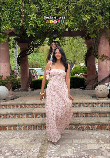 Cute Selfie Poses for Perfect Instagram Moments