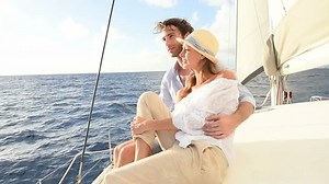 clip-14288500-romantic-couple-enjoying-sail-cruise-on-caribbean