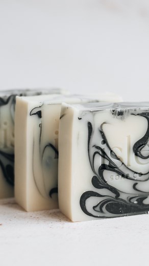 Swirl the tops of our Patchouli, Rosemary & Lavender soap with me 🖤 I love this part of the soap making process, it’s so relaxing . . . #soapmakingvideo #soapswirl #soaptops #soapmakersofinstagram #coldprocesssoapmaking #behindthescenes | Isle Soap Co