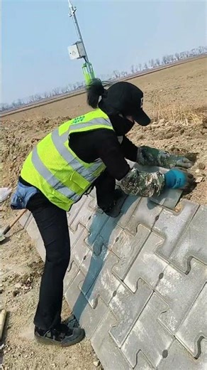 Interlocking Paver Block Installation | Water Channel Wall