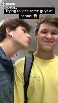 Kissing the homies // Bromance (homiesexual) Tiktok
