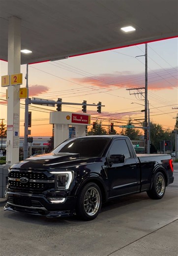 Lowered F-150 Single Cab with Coyote 10-Speed: Eye-Catching Build