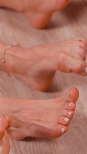 Flexible flow + light strength in a fun girls session #stretching