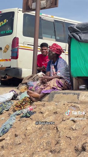 A simple act of love👌❤️ #fyp #bayuztv #viralvideo