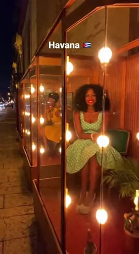 Havana knows how to make every moment a showstopper. Dining in style, Cuban edition!