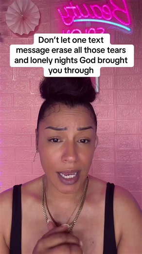 Don’t let one text message or phone call erase all those tears and lonely nights God brought you through! Keep it moving my friend and let them lose you!!! #healingjourney #relationshipadvice #letthemloseyou #relationshipadviceforwomen #relationshipadviceformen