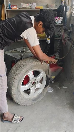 "Tyre changer machine" #viralshort #automobile #tyer #repairing