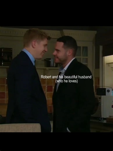 Replying to @porcupinegrenade231 now that you said it #robron #robronedit #emmerdale #robertsugden #aarondingle