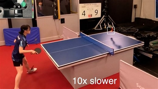 Un robot entrenado con IA hace historia derrotando a una jugadora de élite de ping‑pong