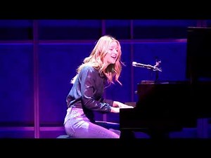 Beautiful's Melissa Benoist Performs "So Far Away"