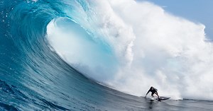 Quiksilver Jaws Big Wave Challenge: rolling updates