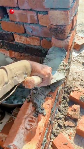 Applying Mortar on Bricks 🧱 | Wall Construction
