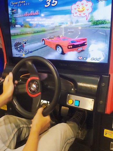 Out Run 2 Gameplay Highlights: Collect Coins and Race!