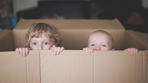 8 quick and easy ways to entertain young kids at home for hours