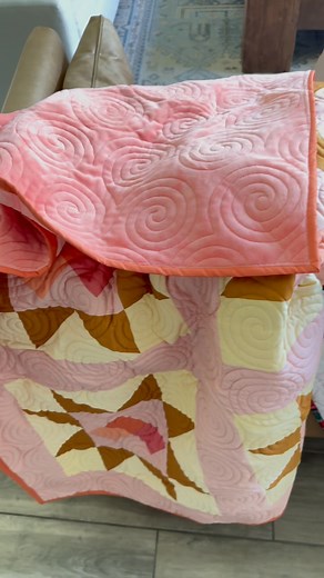 Elizabeth Chappell | The #1 question I get asked: What minky do you use for quilt backings? Hands-down, it’s @shannonfabrics . 💯 Their minky is unbelievably... | Instagram