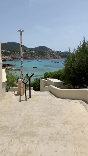 Blue of Cala Tarida is a different colour 🩵🔆 || #ibiza2023 #calatarida #ibizalovers #takemetoibiza #balearics #ibiza #repeatibiza #visitspain #beautifuldestinations #bucketlist #spain #eivissa #ibizabeach #meditteranean #sundayreels #sundayfeels | Repeat Ibiza