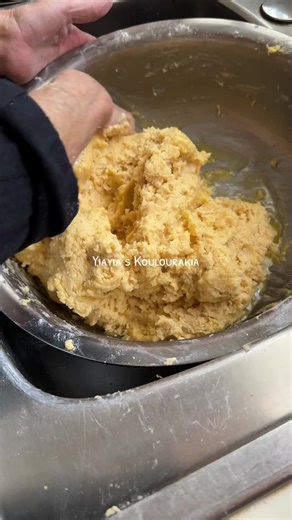 Traditional Greek Koulourakia Recipe with Grandma | Greek Easter Baking