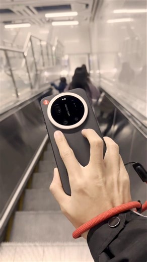 Xiaomi 17 Ultra Live Camera Test.I think this is the best flagship phone Now.