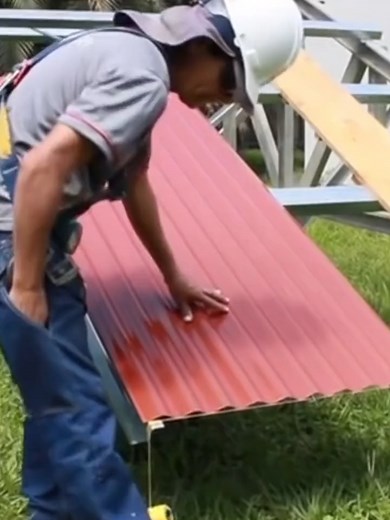🔧 Instalación de Teja Ondulada de PVC: ¡Fácil y Eficiente! 🏠 1️⃣ Preparación del Techo🧹 2️⃣ Colocación de la Teja🔝 3️⃣ Fijación Segura🔩 4️⃣ Cortes a Medida🪚 5️⃣ Revisión Final✅ 🌐 www.immaka.com.ec 📲 098 545 3738 📍#Guayaquil #Quito #Tumbaco #Ibarra #Ambato #Riobamba #Cuenca #Machala #tejasonduladaPVC #tejado #construcción #renovación #hogar #eficienciaenergética #economía #reciclaje #seguridad