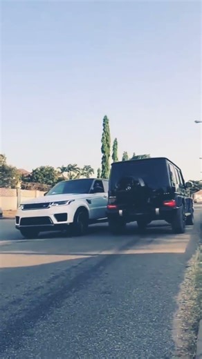 “G-Wagon vs Range Rover Sport 😎🔥 | Real Power, Real Flex 💸”#sportscar#youtube#shorts#car#trending.