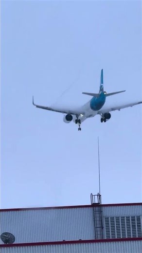 Air transit 🥶 landing 🛬 MTL #downtownmontreal #snow #coldseason #lifeisbutadream
