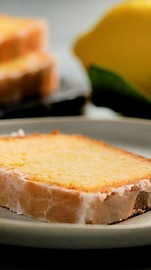 30K views · 170 reactions | If you're a lemon lover, this cake is an absolute must-try. Our recipe delivers a moist and tangy lemon-infused cake topped with a sweet, crunchy drizzle. It's the perfect balance of citrusy freshness and sweet indulgence.  Get the full recipe: https://bit.ly/3ao2mDU | Tastemade | Facebook