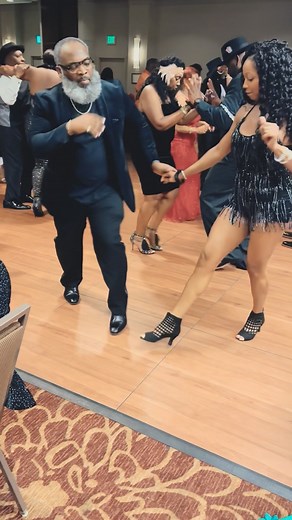 #viralreelschallenge #dancereels #viral #chicagosteppin #socialdance #viralreelsfacebook @highlight “We do not have the rights of this music it’s for entertainment purposes only “ | Georgia Jones