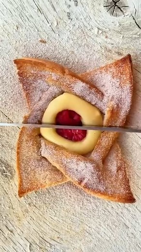 40K views · 53 reactions | #toast #toasthack #twistedtoast #food #foodhack #easyrecipe #recipe #snack #bread #eats #foodtok #fy #fyp #foryou #foryoupage | Recettes Faciles | Facebook