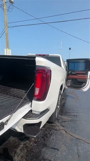 2024 GMC Sierra 1500 Denali Ultimate $62,440 with 17,163 miles, stock# RZ253449